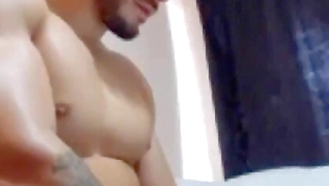 Sexy ass is ready for cash and sex felony